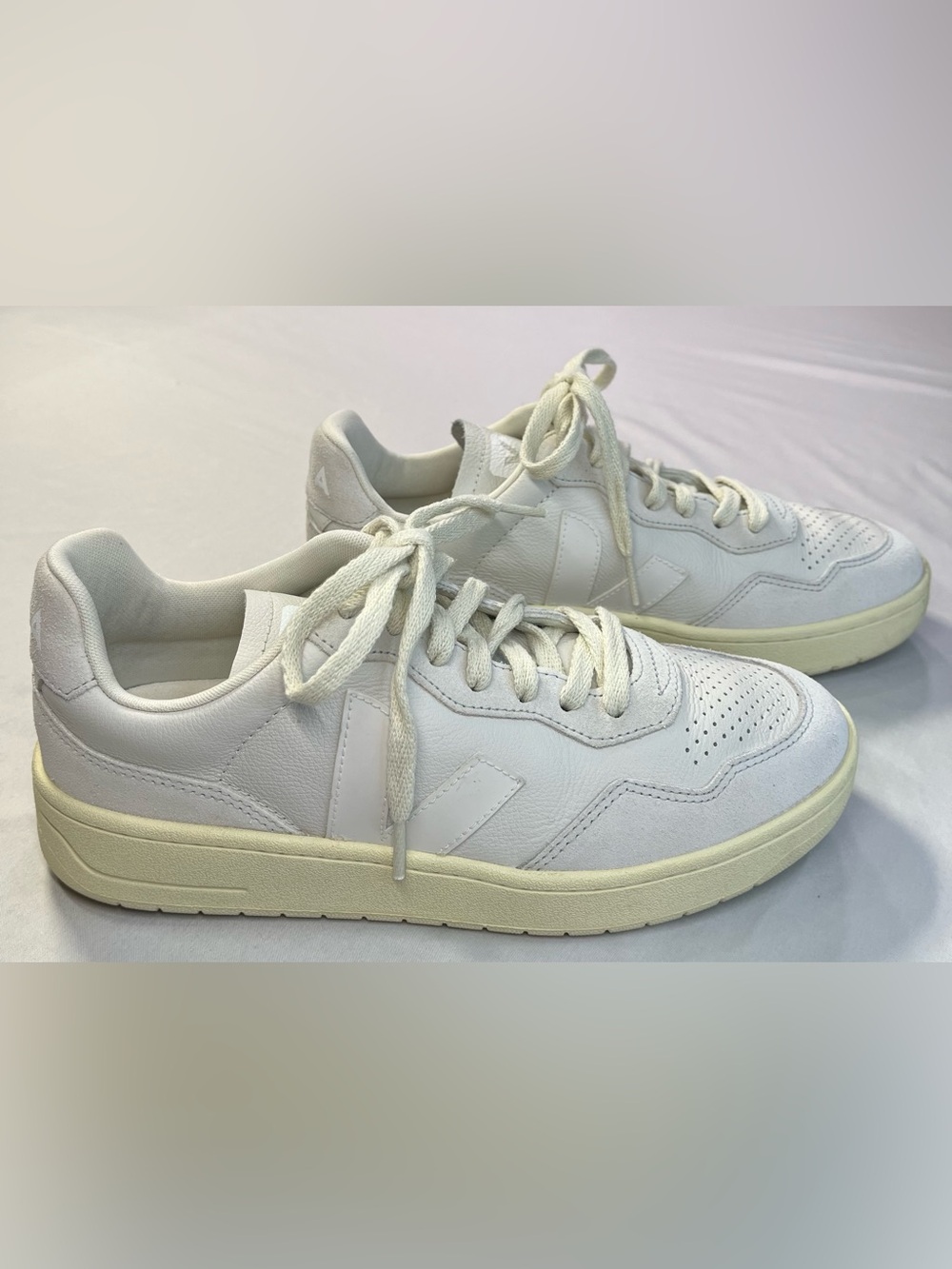 Veja V-90 Leather Extra White Shoes Sneakers - 8 EUC! - Picture 4 of 12